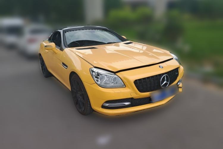 Used Mercedes-Benz SLK-Class 2011 SLK 200 Fashion Model Front Right 45 Deg