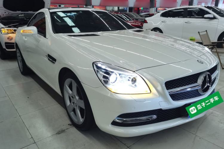 Used Mercedes-Benz SLK-Class 2011 SLK 200 Fashion Model Front Right 45 Deg