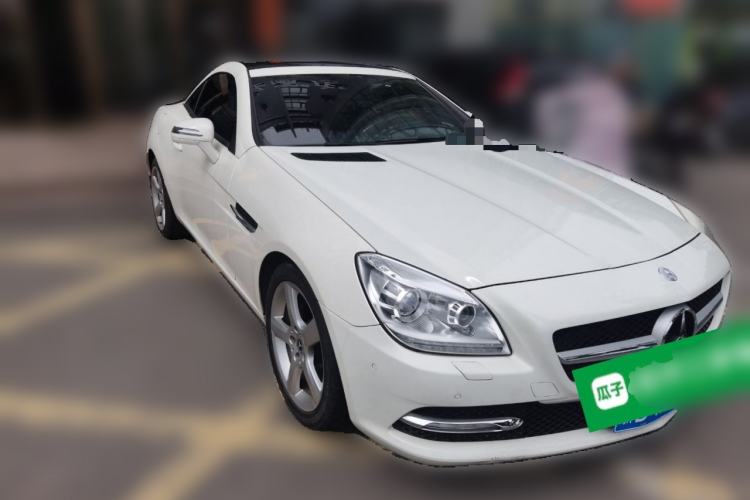 Used Mercedes-Benz SLK-Class 2011 SLK 200 Fashion Model Front Right 45 Deg