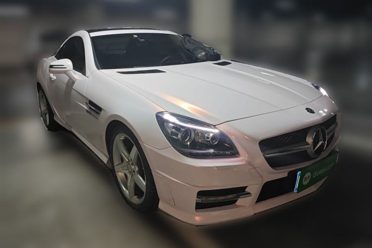 Used Mercedes-Benz SLK-Class 2011 SLK 200 Luxury Sports Model Front Right 45 Deg