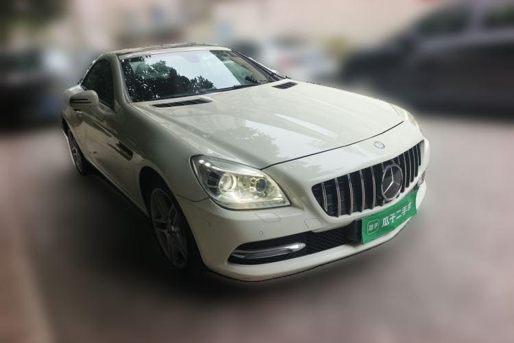 Used Mercedes-Benz SLK-Class 2011 SLK 200 Fashion Model Front Right 45 Deg