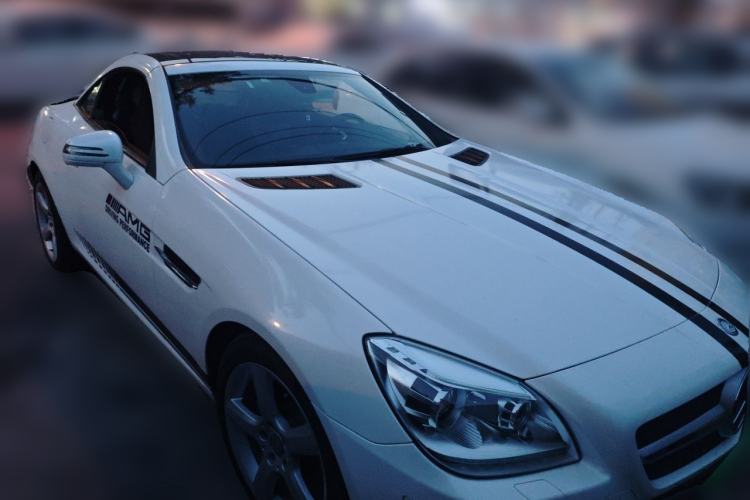Used Mercedes-Benz SLK-Class 2011 SLK 200 Fashion Model Front Right 45 Deg