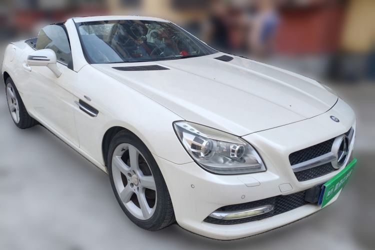 Used Mercedes-Benz SLK-Class 2011 SLK 200 Fashion Model Front Right 45 Deg