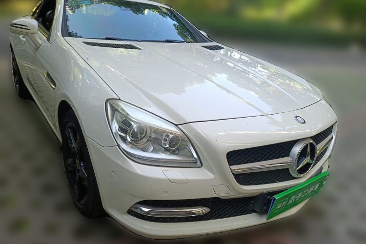 Used Mercedes-Benz SLK-Class 2011 SLK 200 Fashion Model Front Right 45 Deg