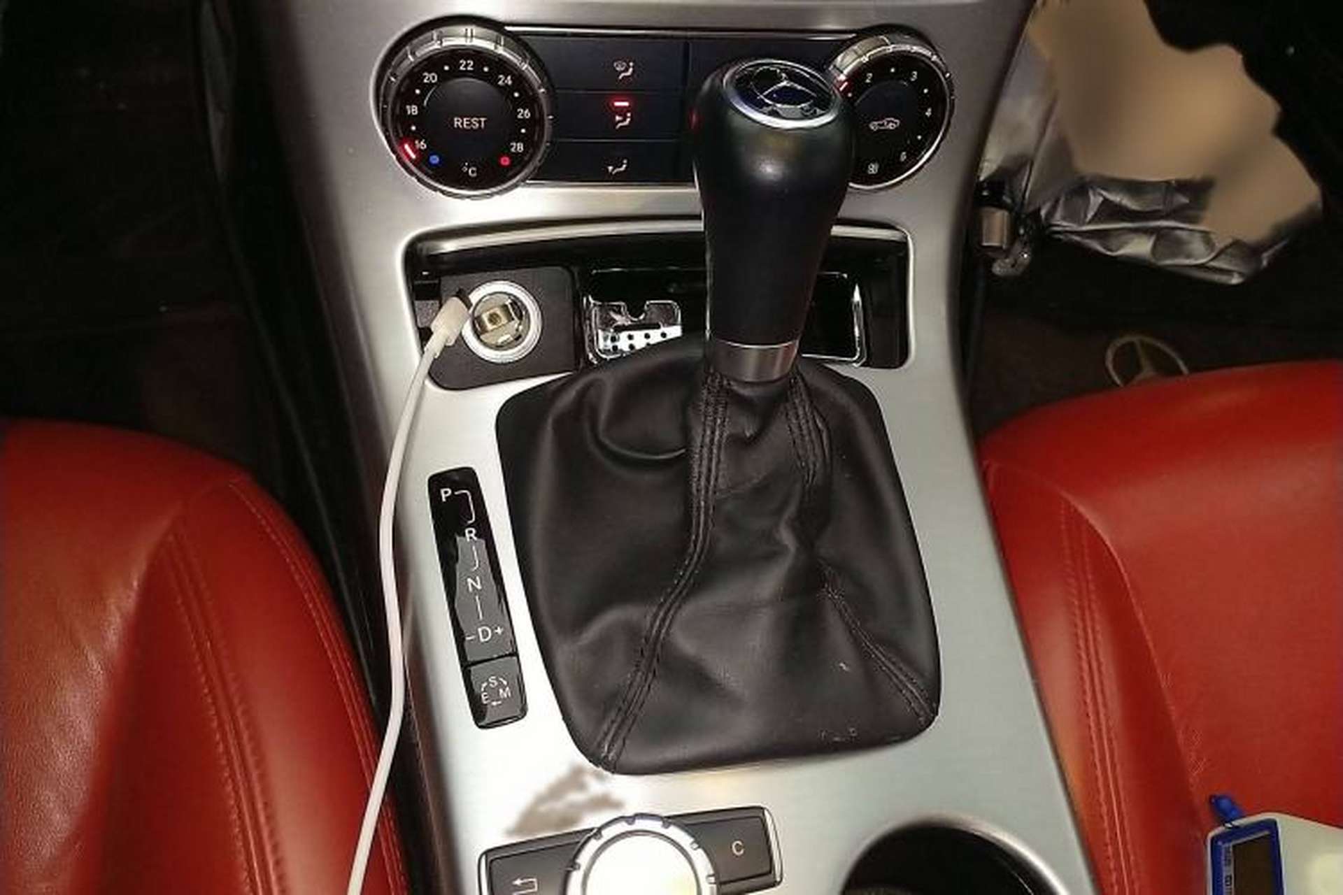 Used Mercedes-Benz SLK-Class 2011 SLK 200 Fashion Model Gear Lever