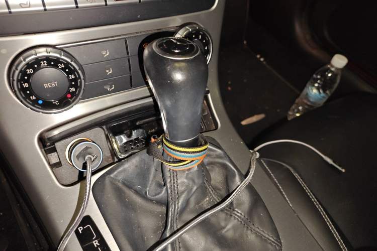 Used Mercedes-Benz SLK-Class 2011 SLK 200 Fashion Model Gear Lever
