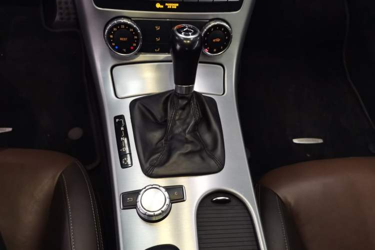 Used Mercedes-Benz SLK-Class 2011 SLK 200 Fashion Model Gear Lever