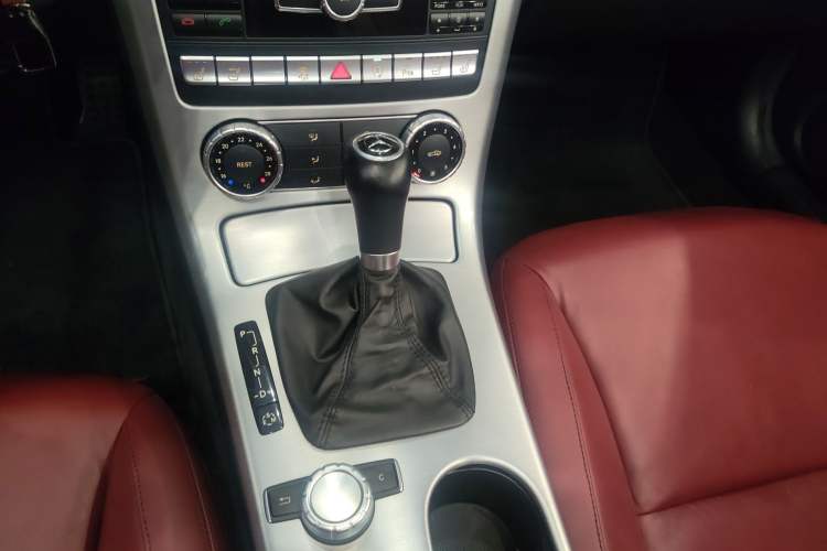 Used Mercedes-Benz SLK-Class 2011 SLK 200 Fashion Model Gear Lever