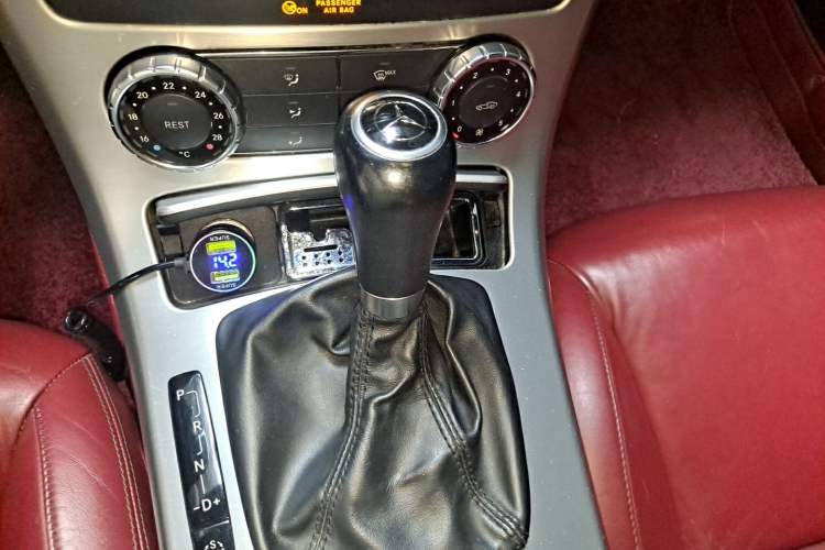 Used Mercedes-Benz SLK-Class 2011 SLK 200 Fashion Model Gear Lever