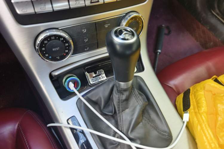 Used Mercedes-Benz SLK-Class 2011 SLK 200 Fashion Model Gear Lever