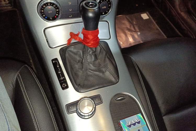 Used Mercedes-Benz SLK-Class 2011 SLK 200 Fashion Model Gear Lever