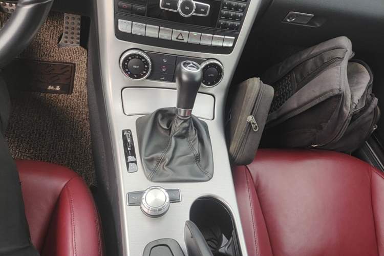 Used Mercedes-Benz SLK-Class 2011 SLK 200 Fashion Model Gear Lever