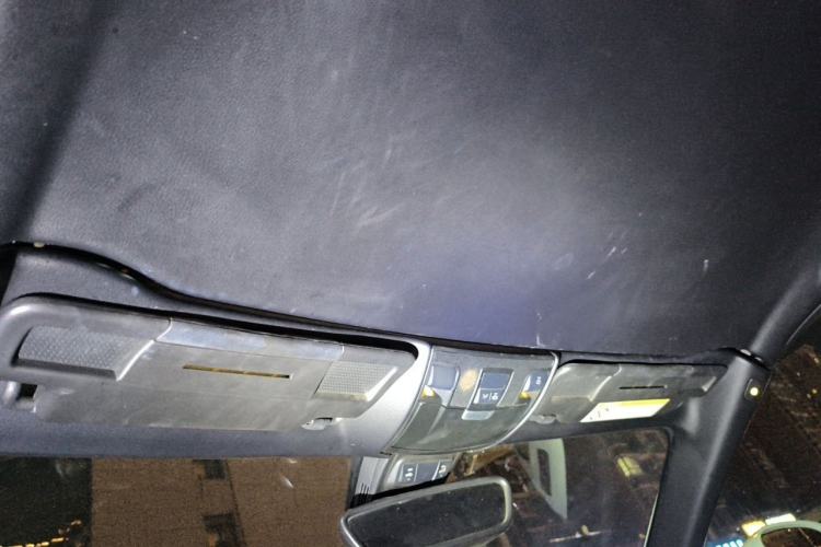 Used Mercedes-Benz SLK-Class 2011 SLK 200 Fashion Model Headliner
