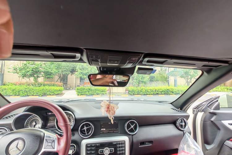 Used Mercedes-Benz SLK-Class 2011 SLK 200 Fashion Model Headliner