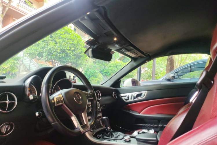 Used Mercedes-Benz SLK-Class 2011 SLK 200 Fashion Model Headliner