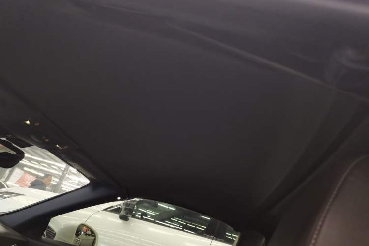 Used Mercedes-Benz SLK-Class 2011 SLK 200 Fashion Model Headliner