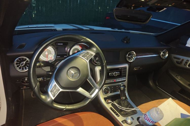 Used Mercedes-Benz SLK-Class 2011 SLK 200 Fashion Model Headliner