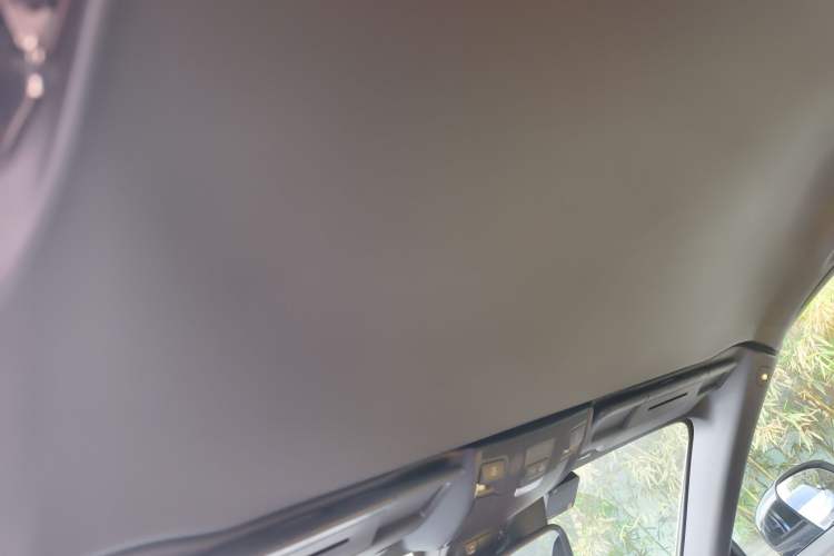 Used Mercedes-Benz SLK-Class 2011 SLK 200 Fashion Model Headliner