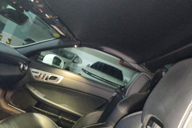 Used Mercedes-Benz SLK-Class 2011 SLK 200 Fashion Model Headliner