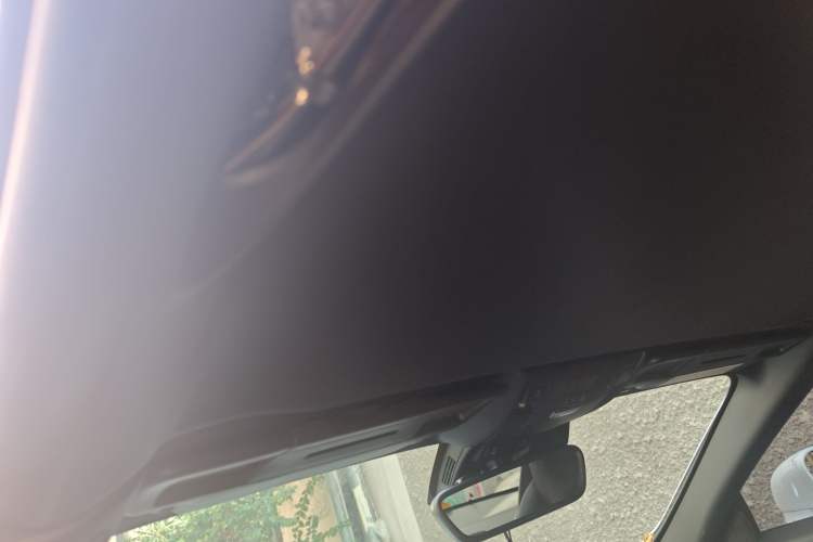 Used Mercedes-Benz SLK-Class 2011 SLK 200 Fashion Model Headliner