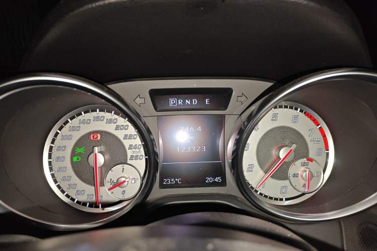 Used Mercedes-Benz SLK-Class 2011 SLK 200 Fashion Model Instrument Cluster