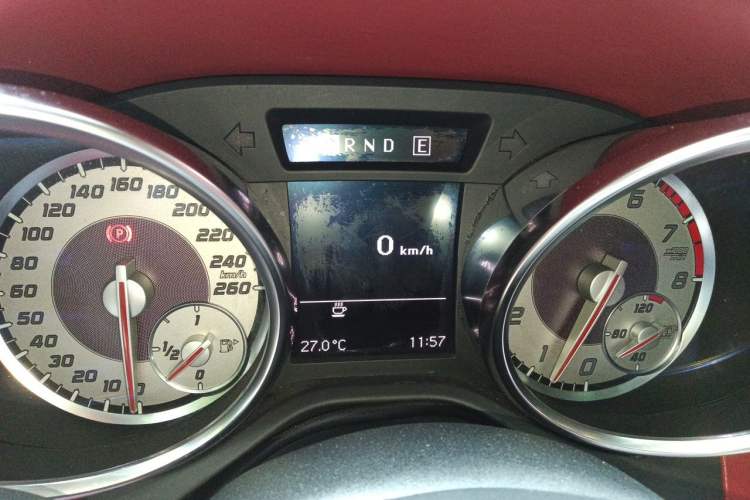 Used Mercedes-Benz SLK-Class 2011 SLK 200 Fashion Model Instrument Cluster