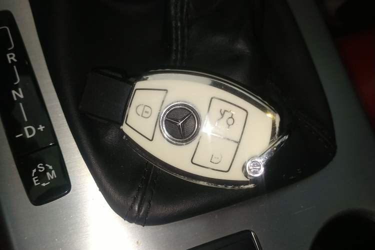 Used Mercedes-Benz SLK-Class 2011 SLK 200 Fashion Model Interior 1