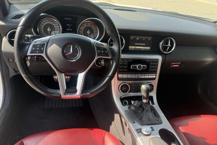 Used Mercedes-Benz SLK-Class 2011 SLK 200 Fashion Model Interior 1