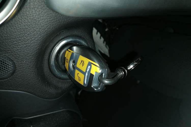 Used Mercedes-Benz SLK-Class 2011 SLK 200 Fashion Model Interior 1