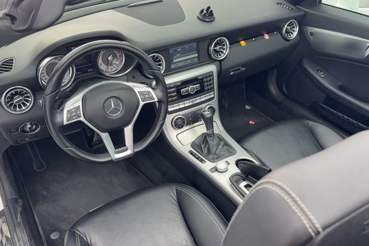 Used Mercedes-Benz SLK-Class 2011 SLK 200 Fashion Model Interior 2