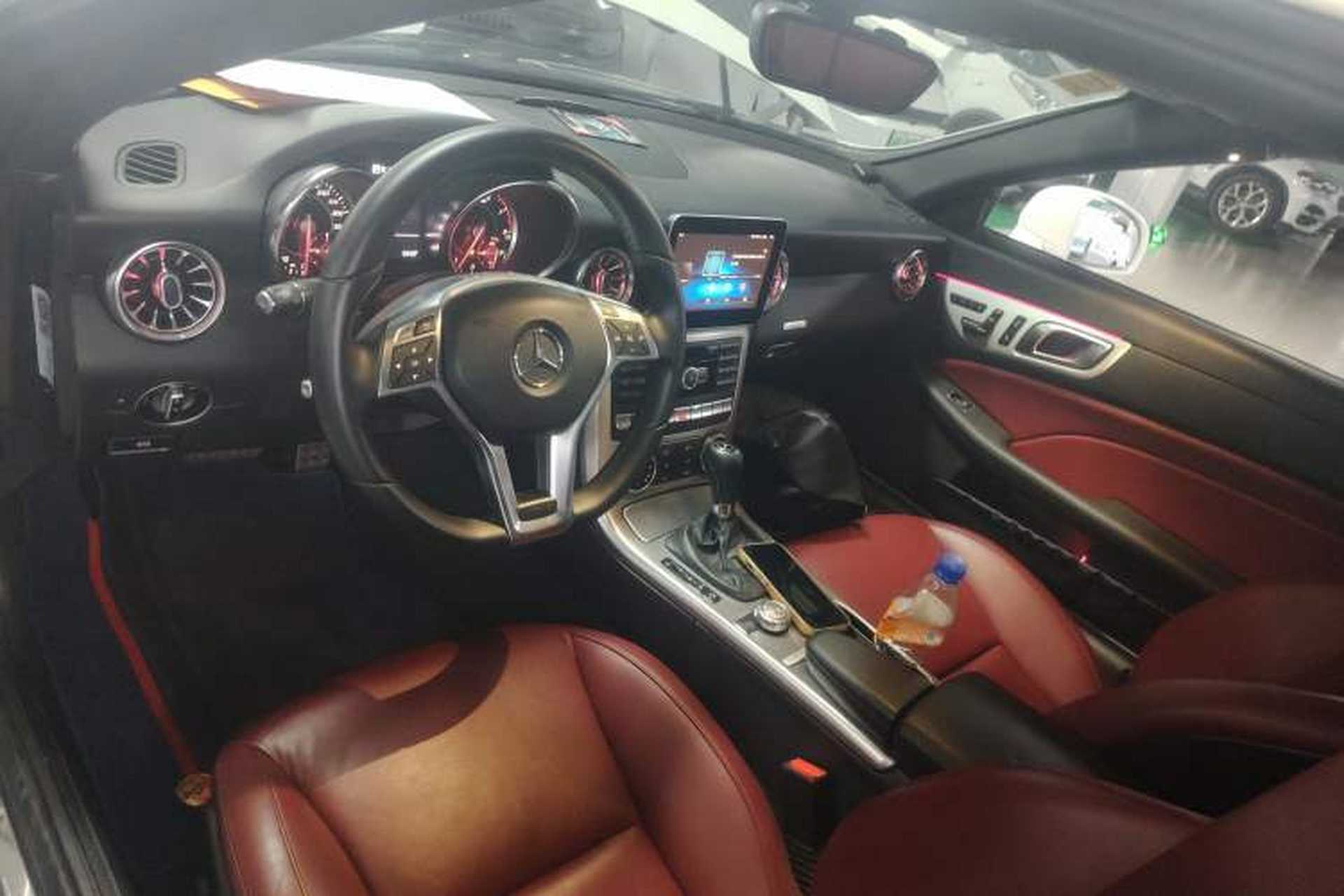 Used Mercedes-Benz SLK-Class 2011 SLK 200 Fashion Model Interior 2