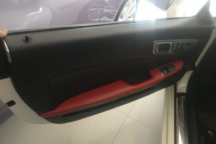 Used Mercedes-Benz SLK-Class 2011 SLK 200 Fashion Model Interior 4