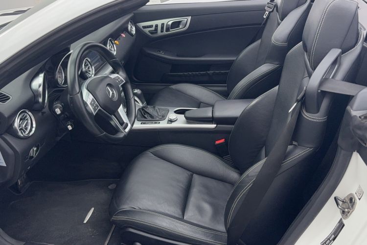 Used Mercedes-Benz SLK-Class 2011 SLK 200 Fashion Model Interior 4