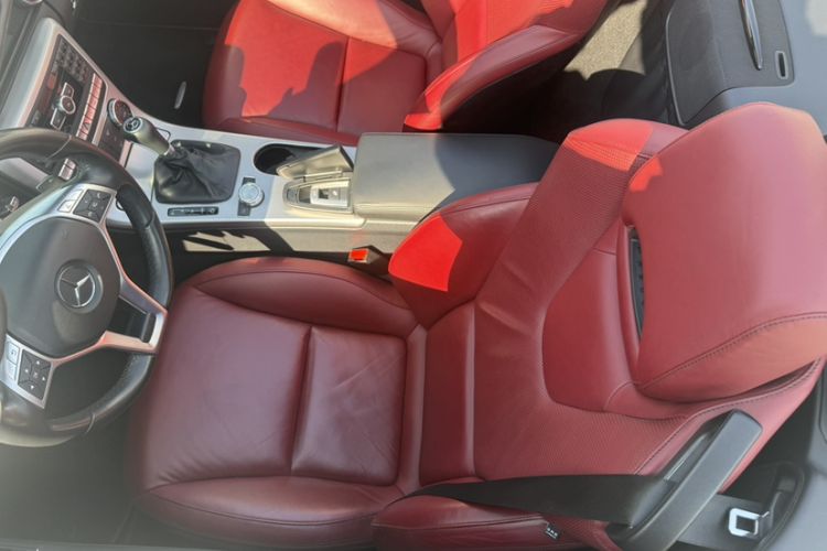 Used Mercedes-Benz SLK-Class 2011 SLK 200 Fashion Model Interior 4
