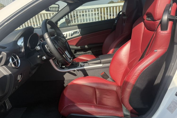 Used Mercedes-Benz SLK-Class 2011 SLK 200 Fashion Model Interior 5