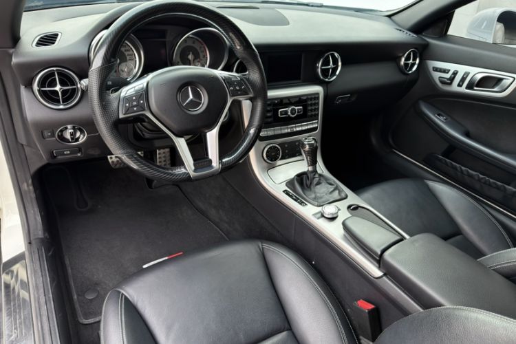 Used Mercedes-Benz SLK-Class 2011 SLK 200 Fashion Model Interior 5