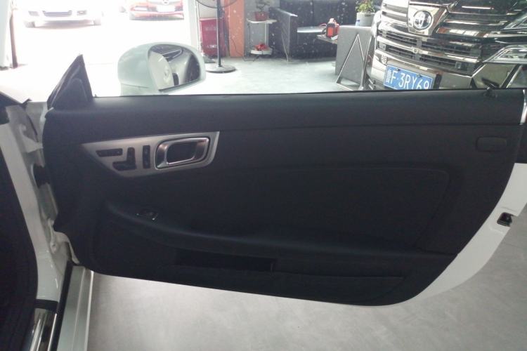 Used Mercedes-Benz SLK-Class 2011 SLK 200 Fashion Model Interior 6