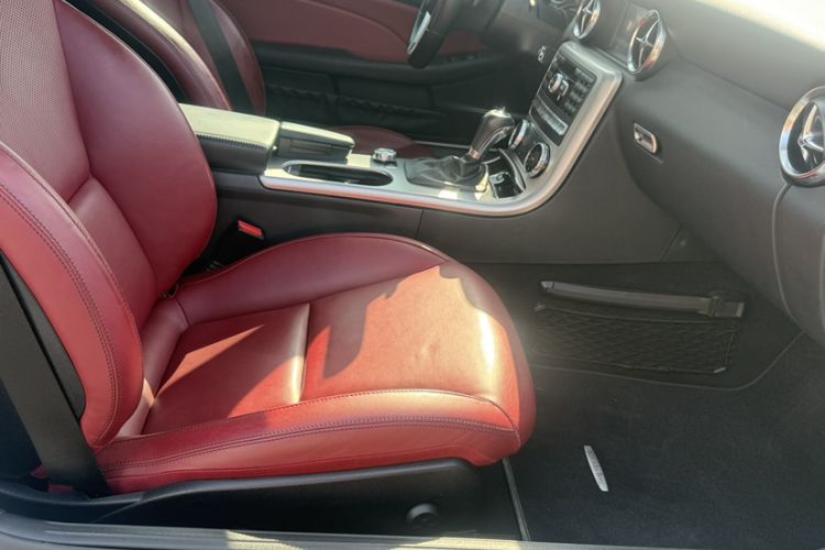 Used Mercedes-Benz SLK-Class 2011 SLK 200 Fashion Model Interior 7