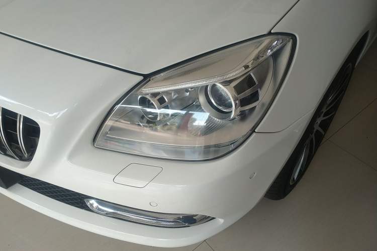 Used Mercedes-Benz SLK-Class 2011 SLK 200 Fashion Model Left Front Headlight