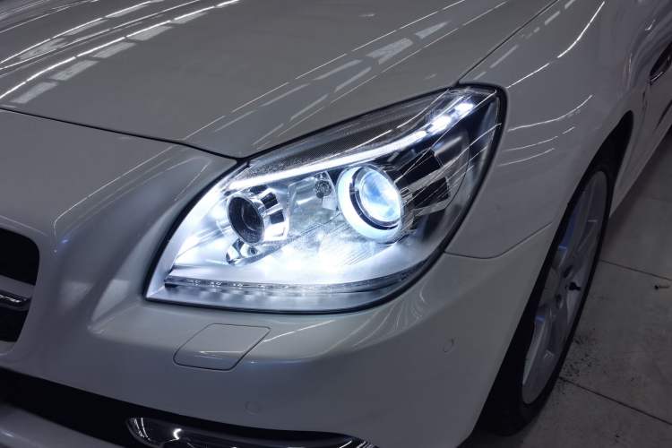Used Mercedes-Benz SLK-Class 2011 SLK 200 Fashion Model Left Front Headlight