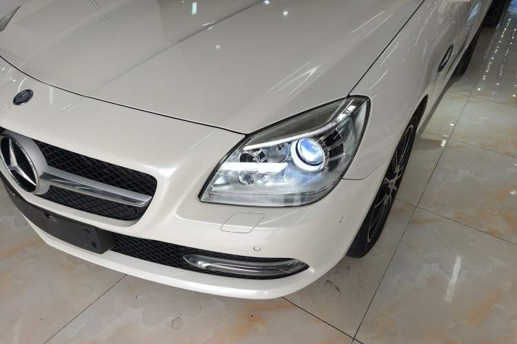 Used Mercedes-Benz SLK-Class 2011 SLK 200 Fashion Model Left Front Headlight