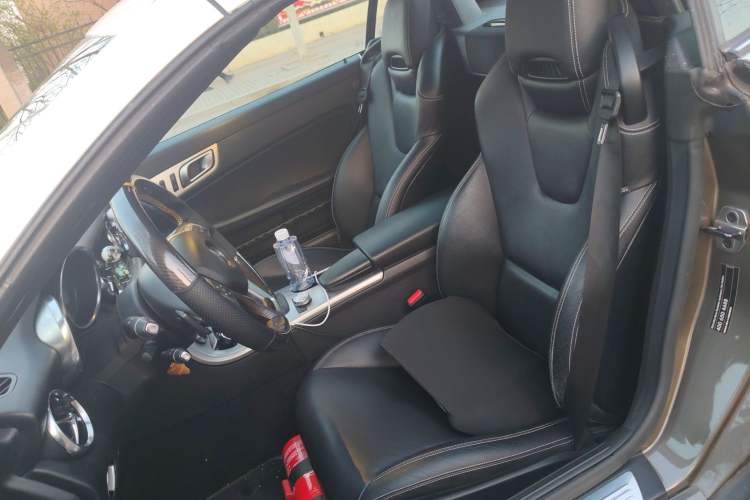 Used Mercedes-Benz SLK-Class 2011 SLK 200 Fashion Model Left Front Seat