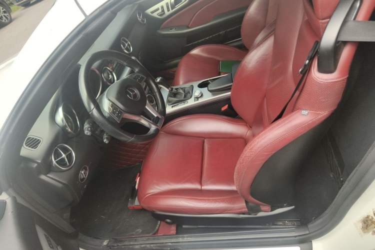 Used Mercedes-Benz SLK-Class 2011 SLK 200 Fashion Model Left Front Seat