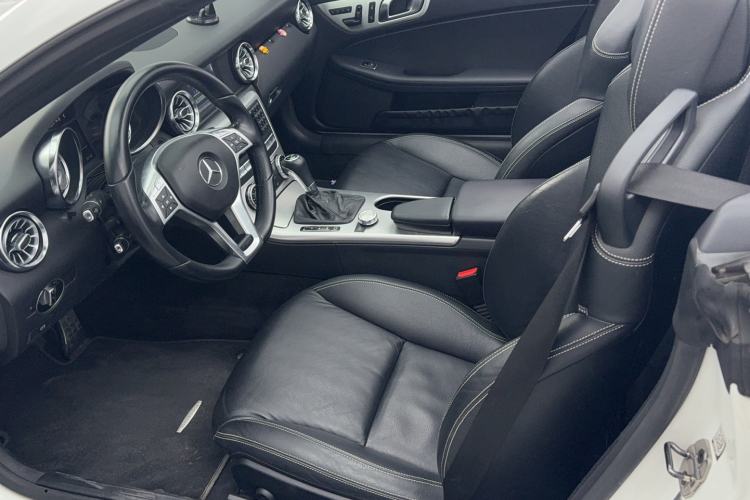 Used Mercedes-Benz SLK-Class 2011 SLK 200 Fashion Model Left Front Seat