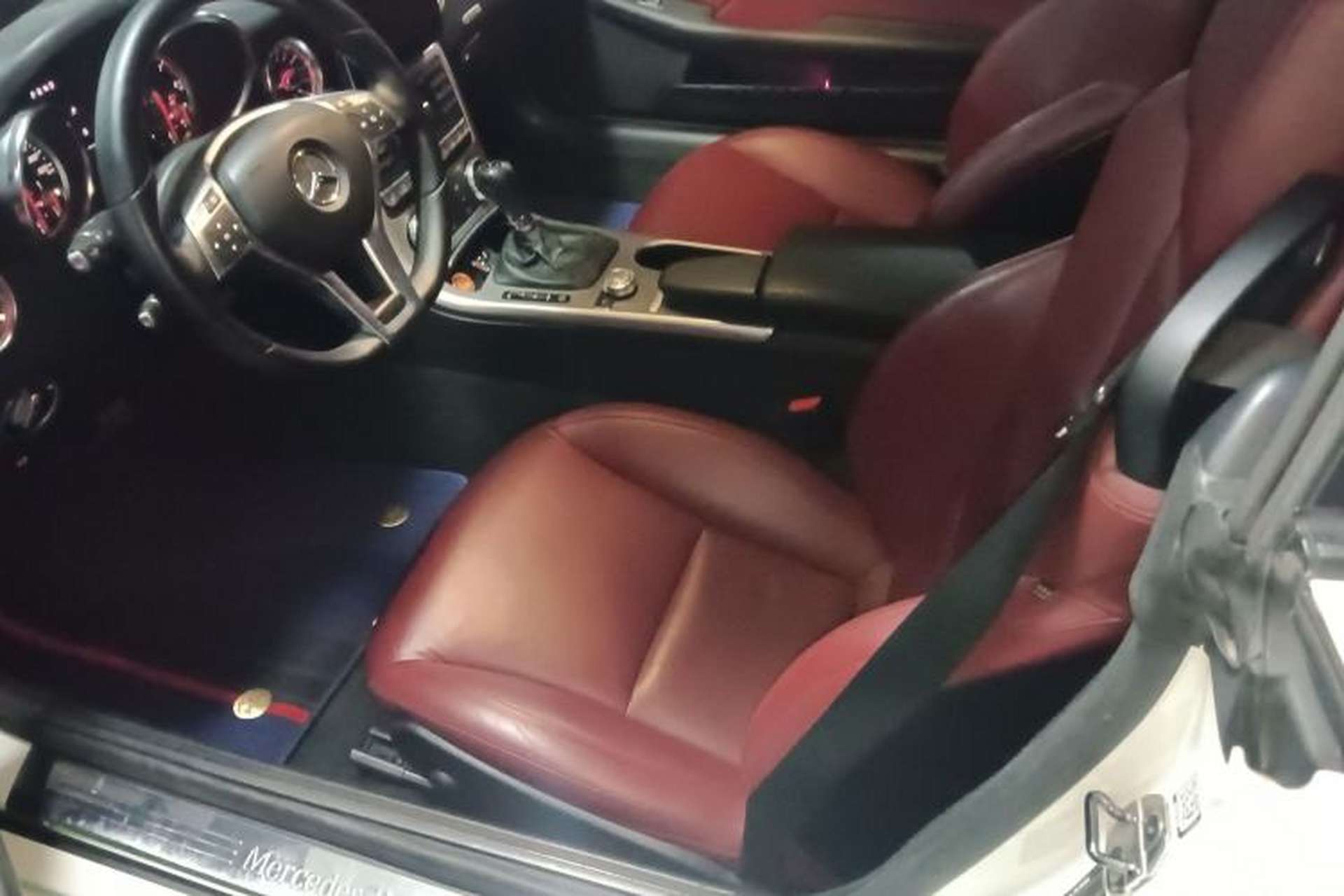 Used Mercedes-Benz SLK-Class 2011 SLK 200 Fashion Model Left Front Seat