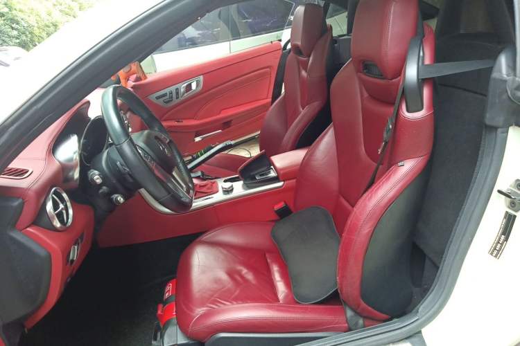 Used Mercedes-Benz SLK-Class 2011 SLK 200 Fashion Model Left Front Seat