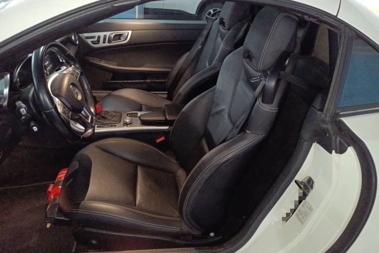Used Mercedes-Benz SLK-Class 2011 SLK 200 Fashion Model Left Front Seat