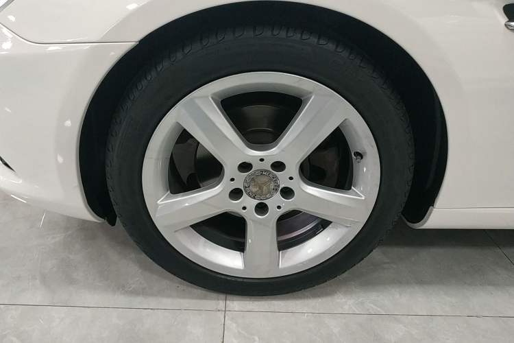 Used Mercedes-Benz SLK-Class 2011 SLK 200 Fashion Model Left Front Wheel Hub