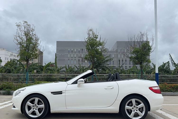 Used Mercedes-Benz SLK-Class 2011 SLK 200 Fashion Model Left Side