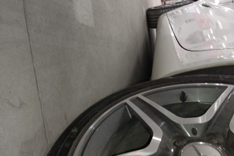 Used Mercedes-Benz SLK-Class 2011 SLK 200 Fashion Model Left Side Sill